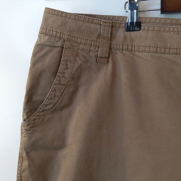 (3/$20) Old Navy low rise stretch khaki tan zip front four pocket crop pants - Picture 4 of 14